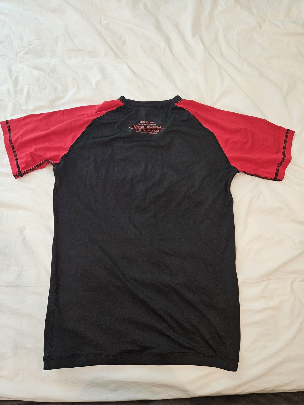 Elite Men's Rash Guard. Size XL - Picture 2 of 3